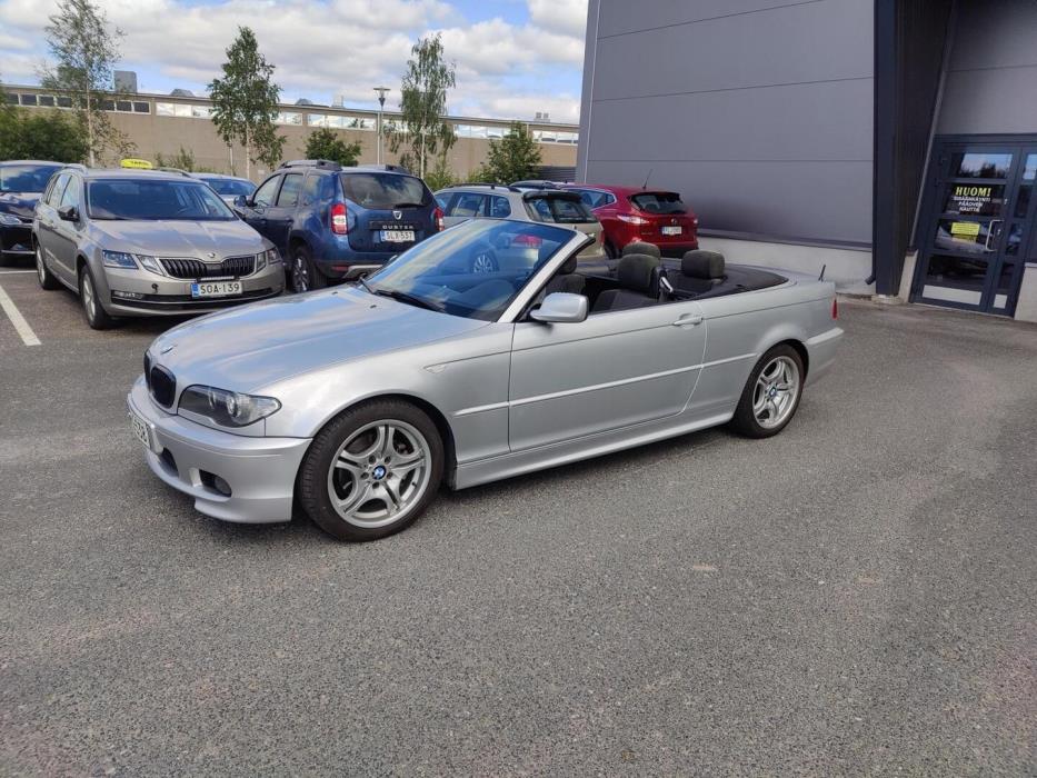 BMW 325 2004