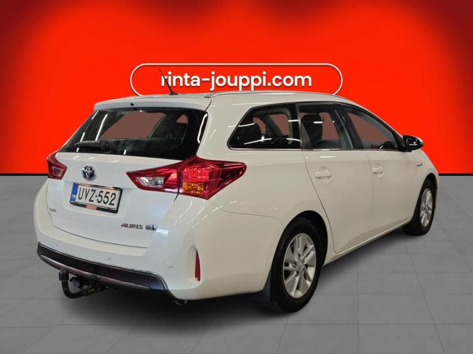 TOYOTA Auris 2013