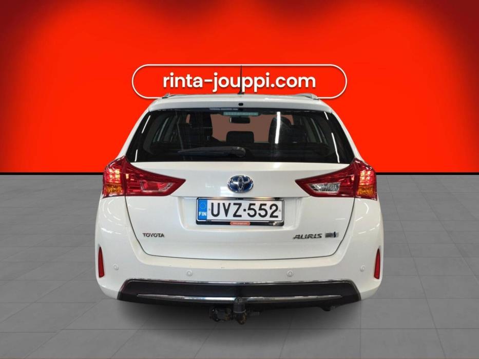 TOYOTA Auris 2013