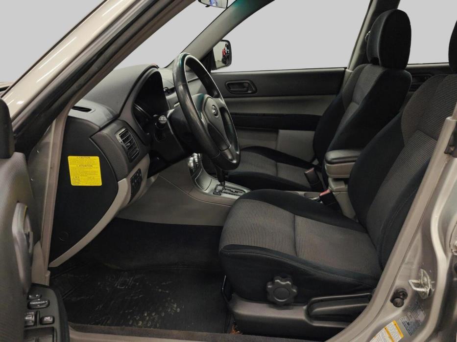 SUBARU Forester 2005