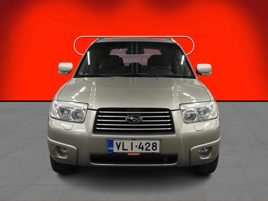 SUBARU Forester 2005