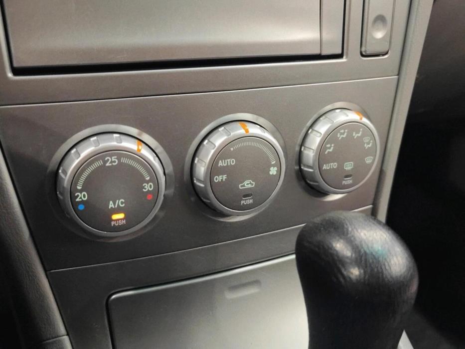 SUBARU Forester 2005