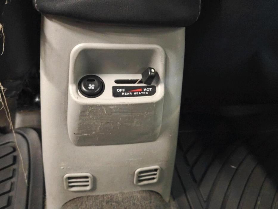MITSUBISHI Pajero 2006