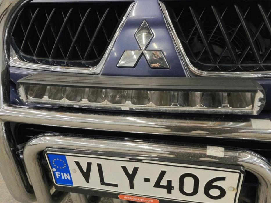 MITSUBISHI Pajero 2006