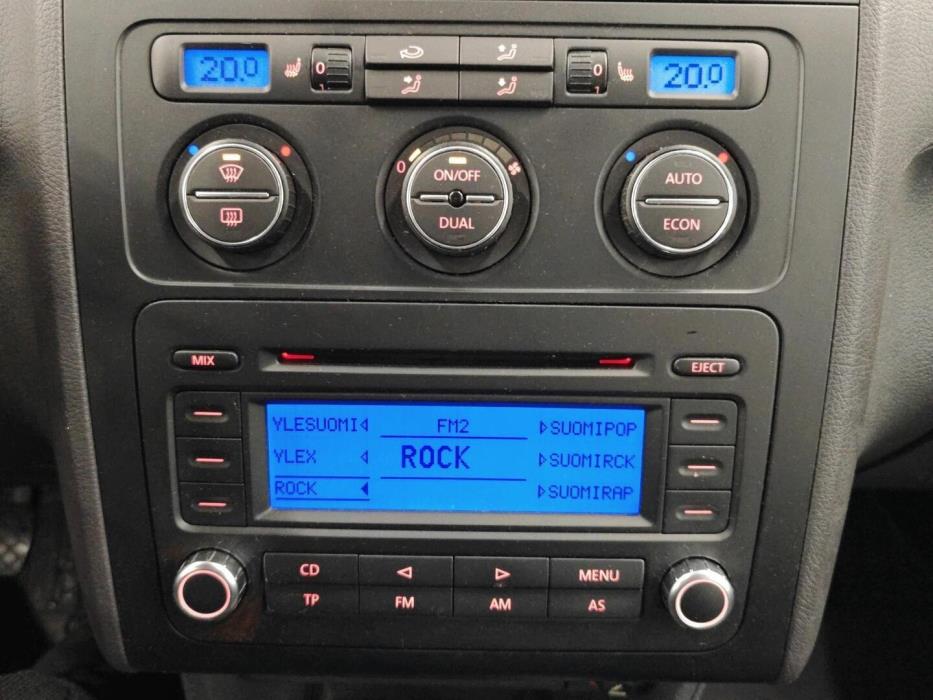 VOLKSWAGEN Touran 2006