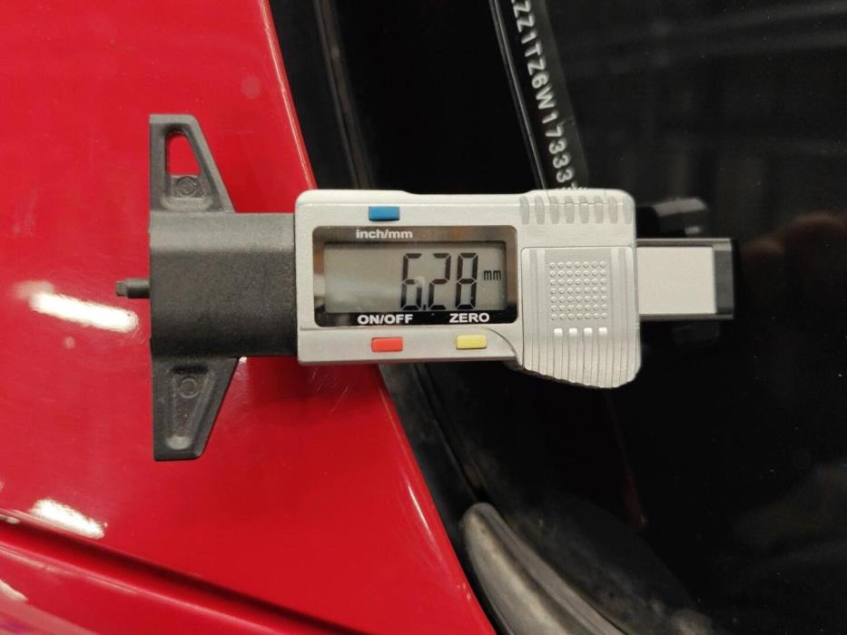 VOLKSWAGEN Touran 2006