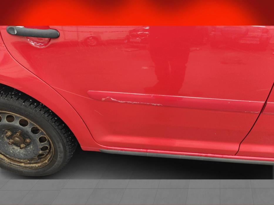 VOLKSWAGEN Touran 2006