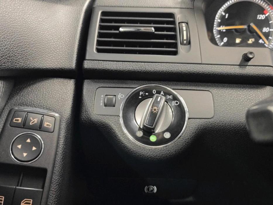 MERCEDES-BENZ C 2008
