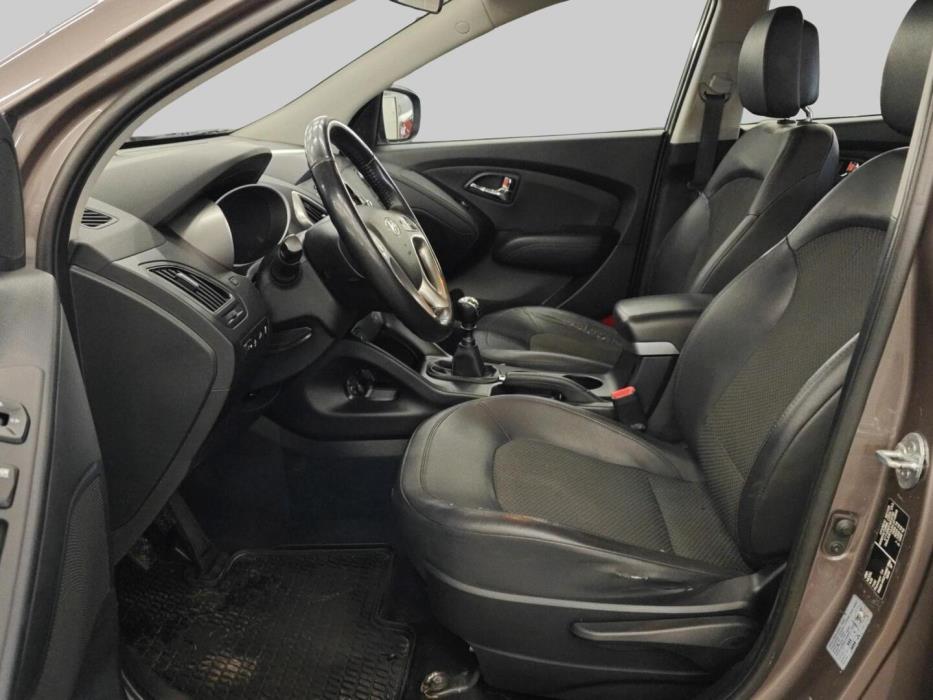 HYUNDAI ix35 2012