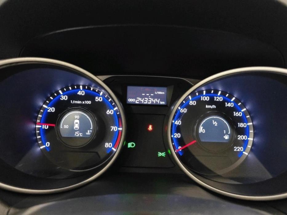 HYUNDAI ix35 2012