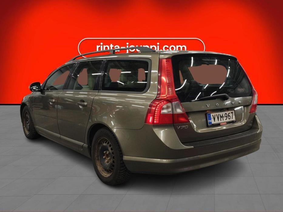 VOLVO V70 2011