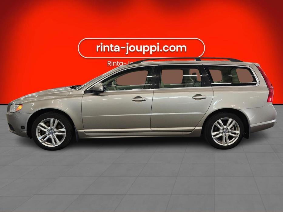 VOLVO V70 2011