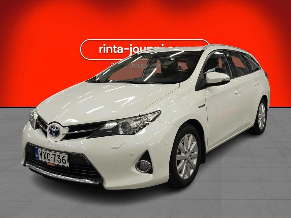 TOYOTA Auris 2013
