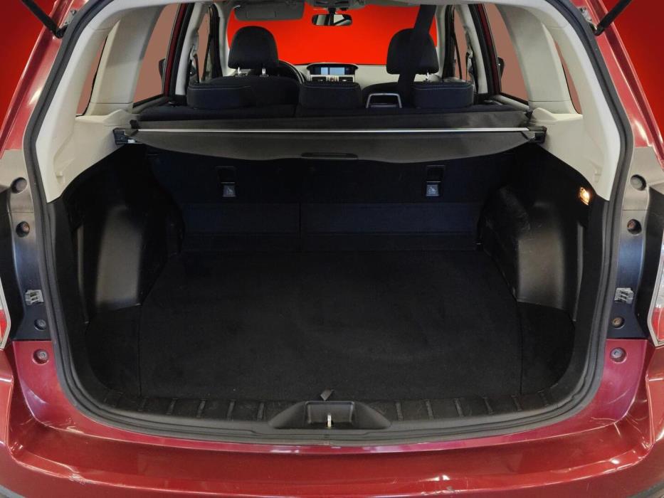 SUBARU Forester 2014