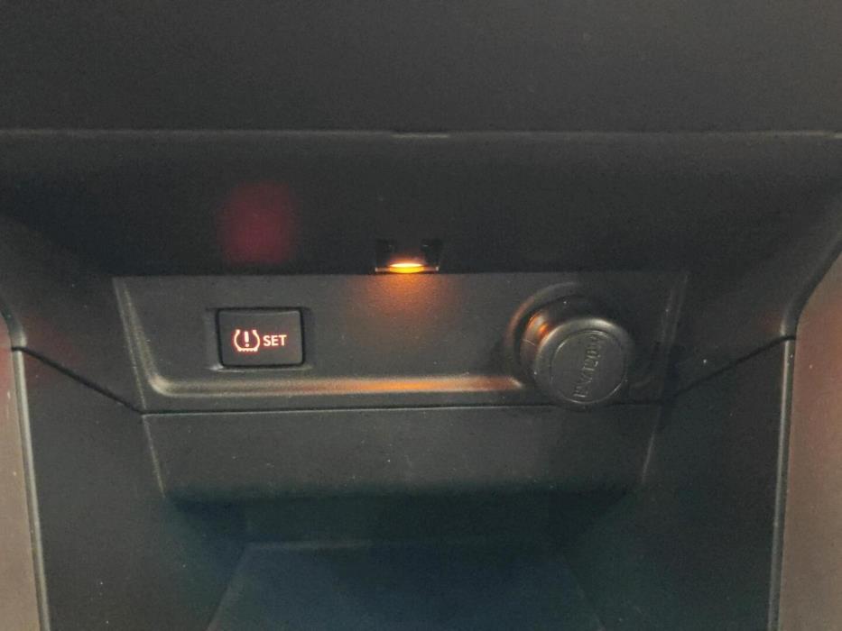 SUBARU Forester 2014