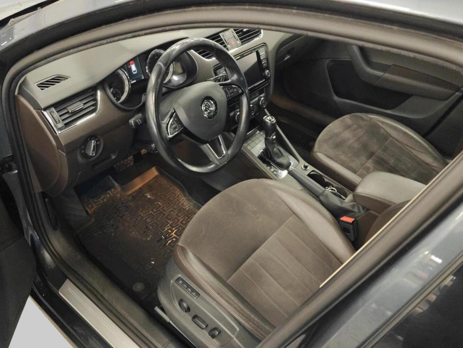 SKODA Octavia 2016