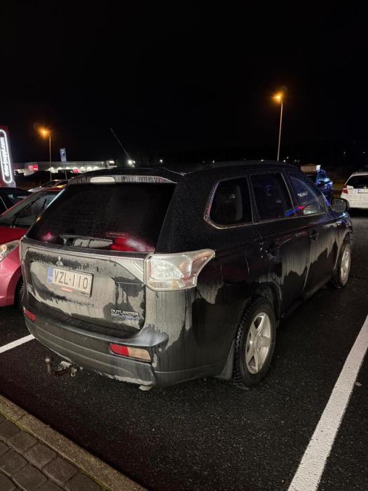 MITSUBISHI Outlander PHEV 2014