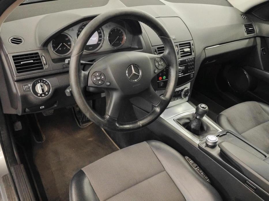 MERCEDES-BENZ C 2008