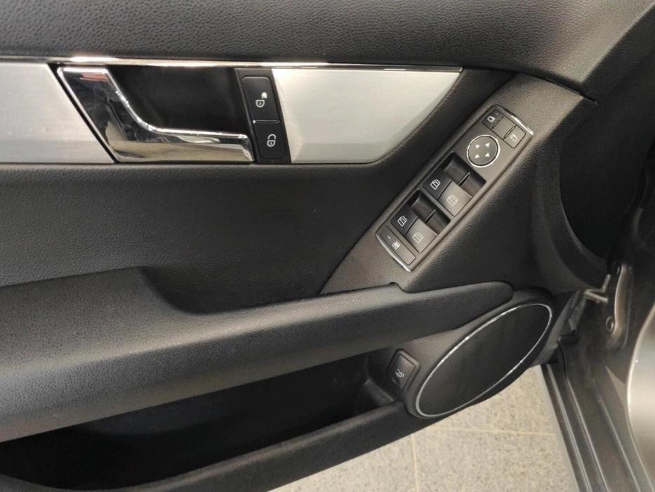 MERCEDES-BENZ C 2008