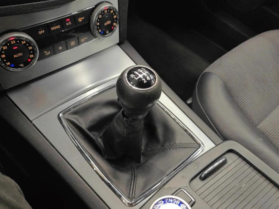 MERCEDES-BENZ C 2008
