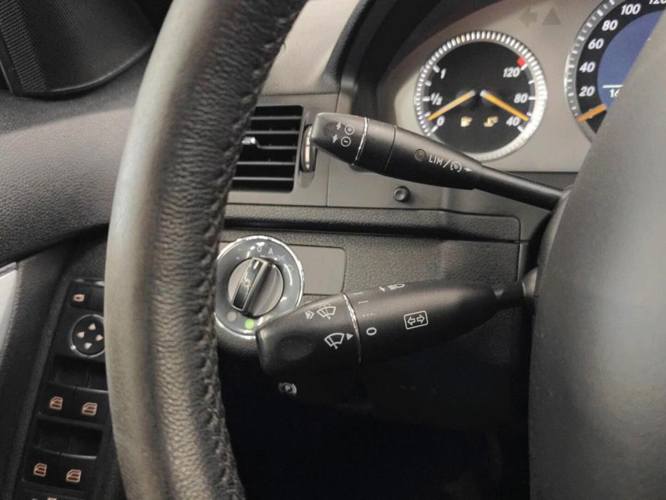 MERCEDES-BENZ C 2008