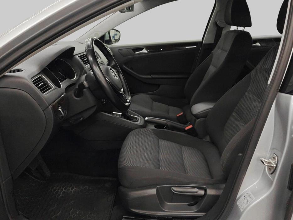 VOLKSWAGEN Jetta 2015