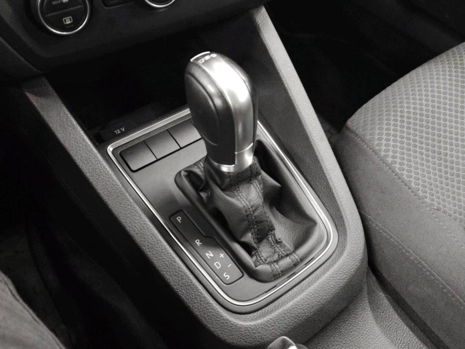 VOLKSWAGEN Jetta 2015