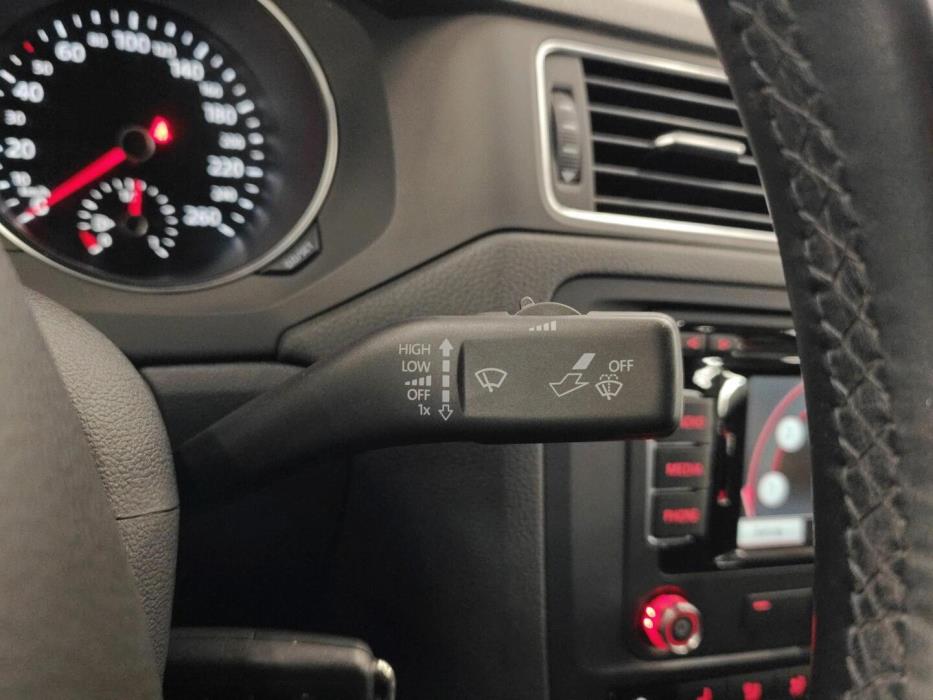 VOLKSWAGEN Jetta 2015