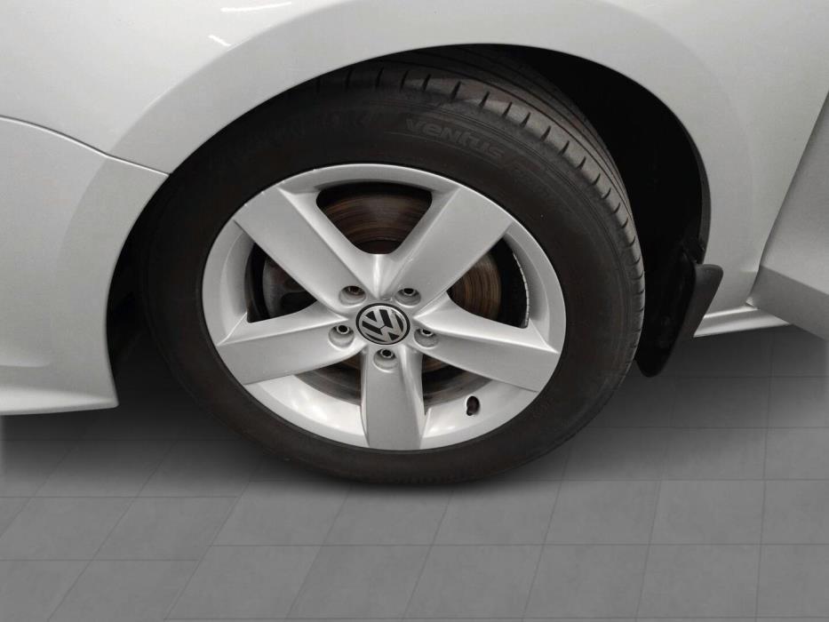 VOLKSWAGEN Jetta 2015