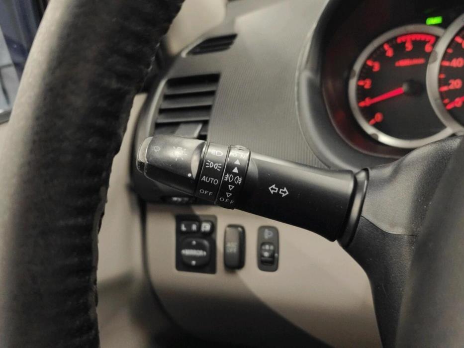 MITSUBISHI L200 2012