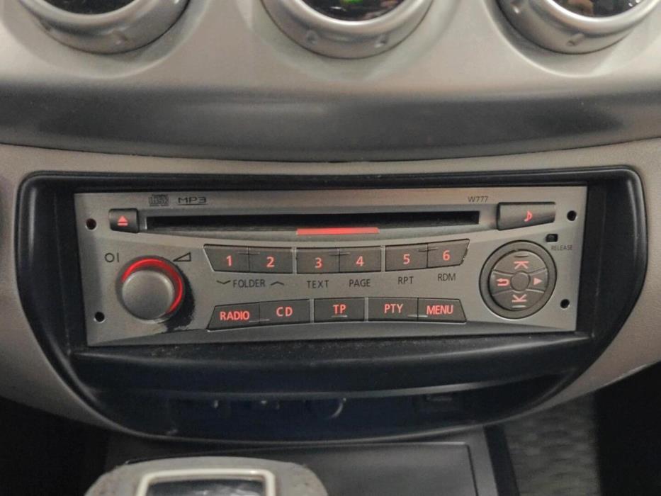 MITSUBISHI L200 2012