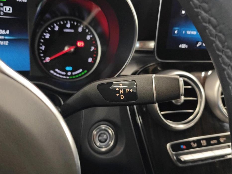 MERCEDES-BENZ GLC 2021