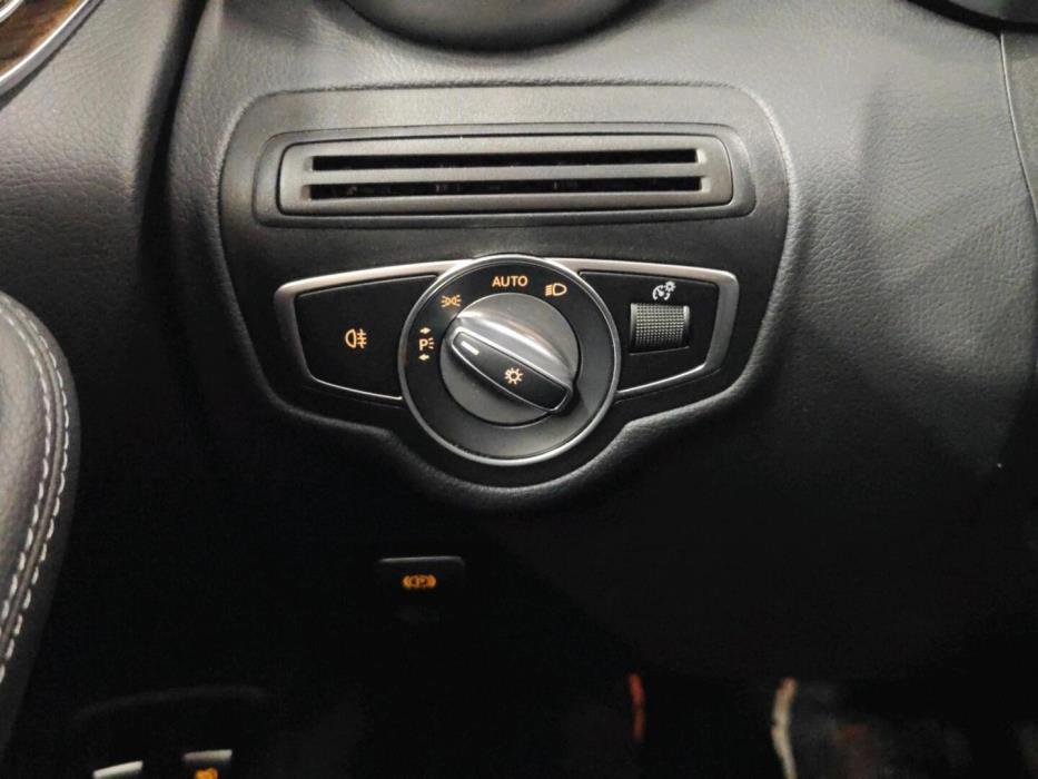 MERCEDES-BENZ GLC 2021