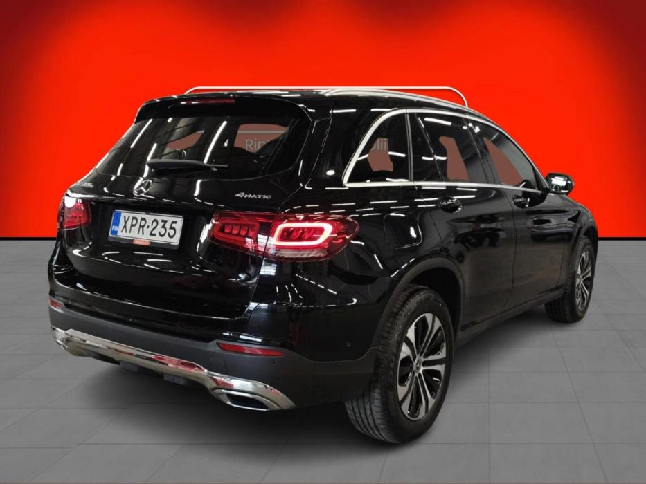 MERCEDES-BENZ GLC 2021