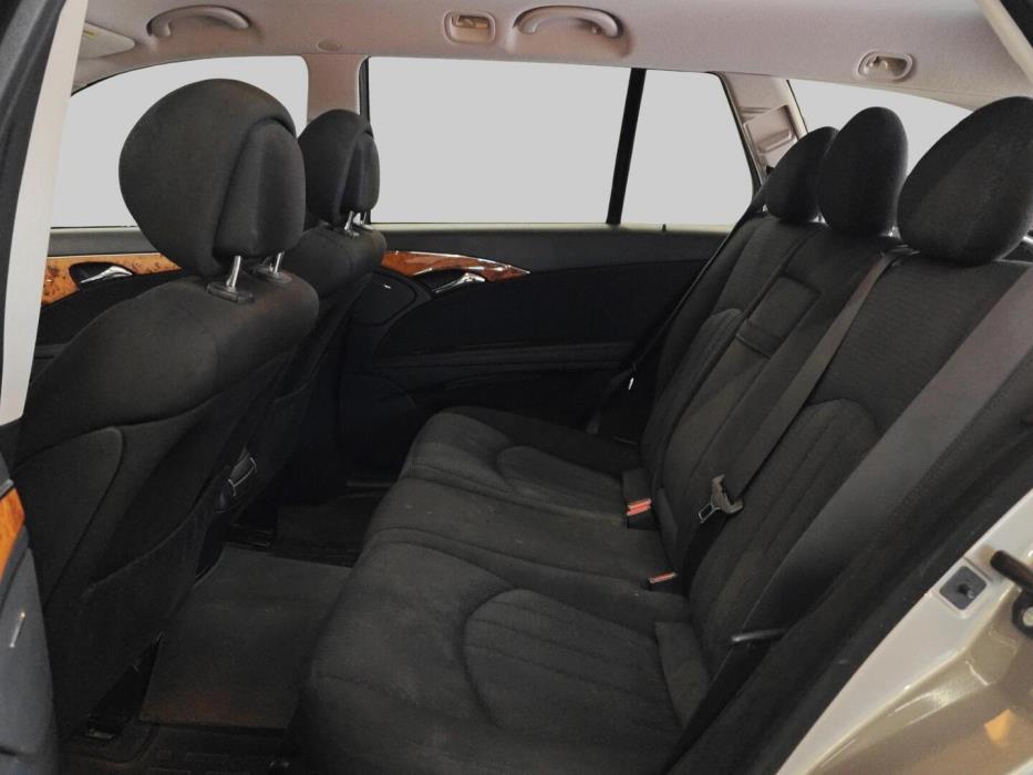 MERCEDES-BENZ E 2006