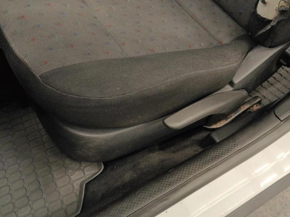 VOLKSWAGEN Passat 2001