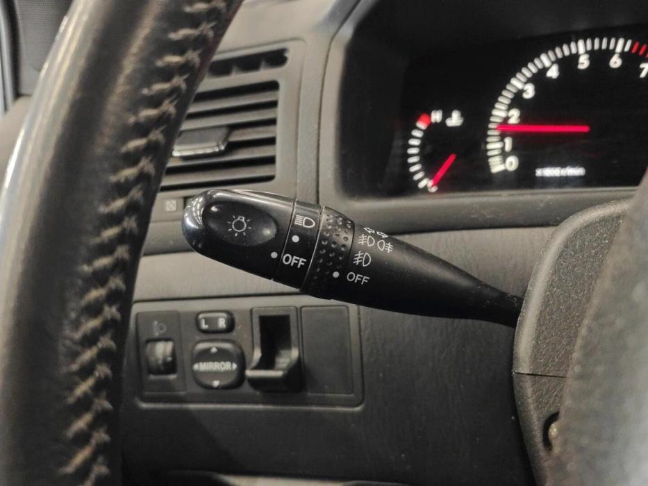 TOYOTA Corolla Verso 2002