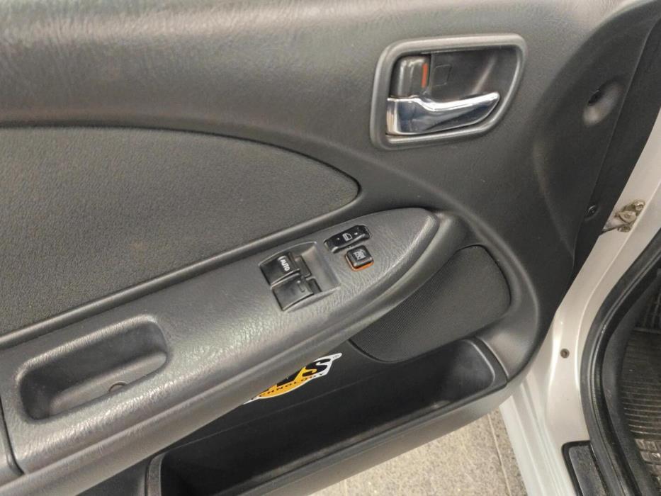 TOYOTA Avensis 2003