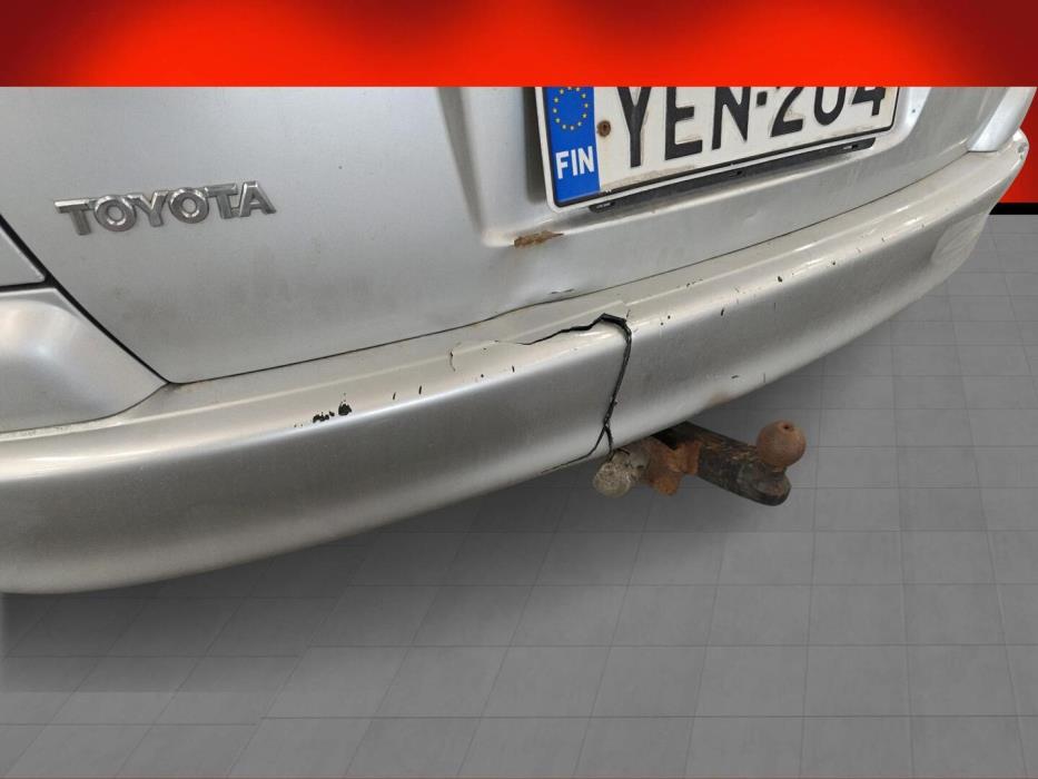 TOYOTA Avensis 2003