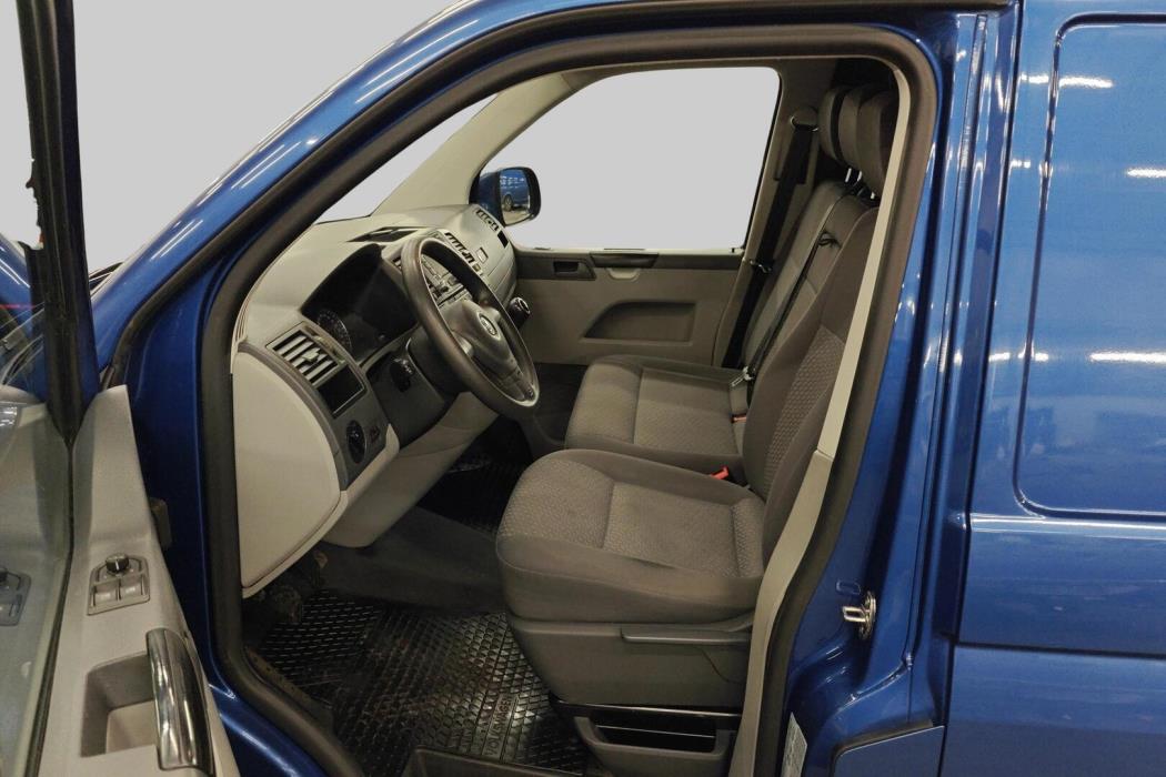 VOLKSWAGEN Transporter 2011