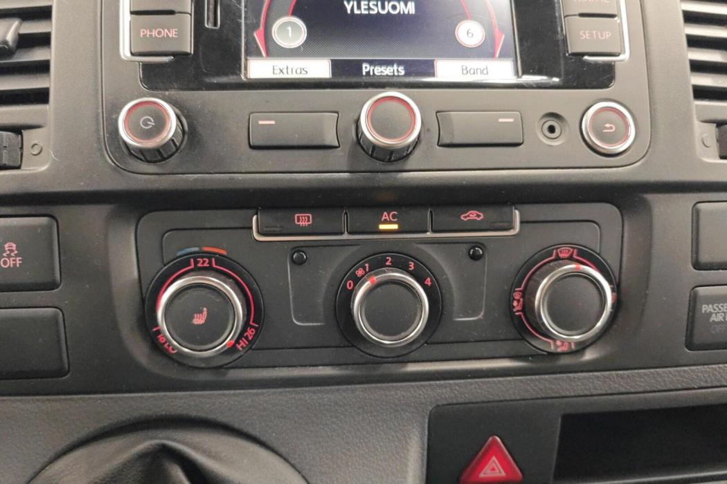 VOLKSWAGEN Transporter 2011