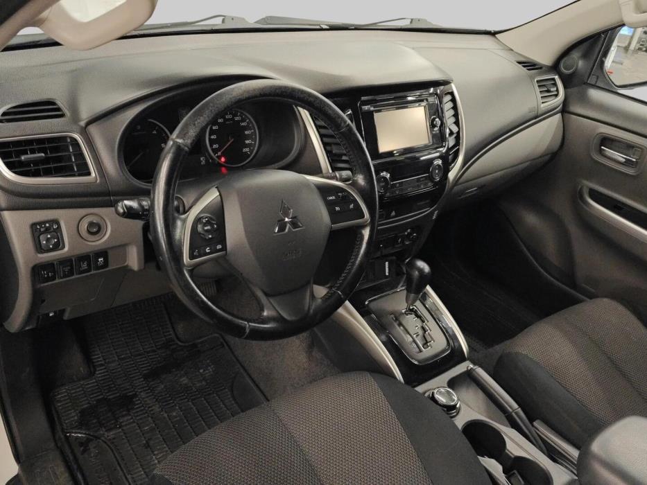 MITSUBISHI L200 2017