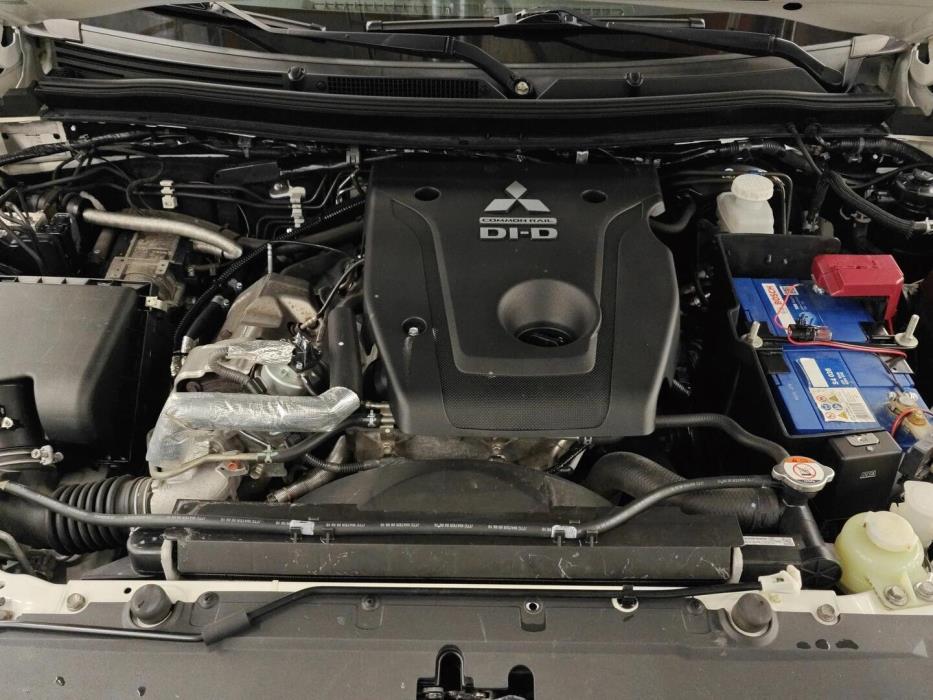 MITSUBISHI L200 2017