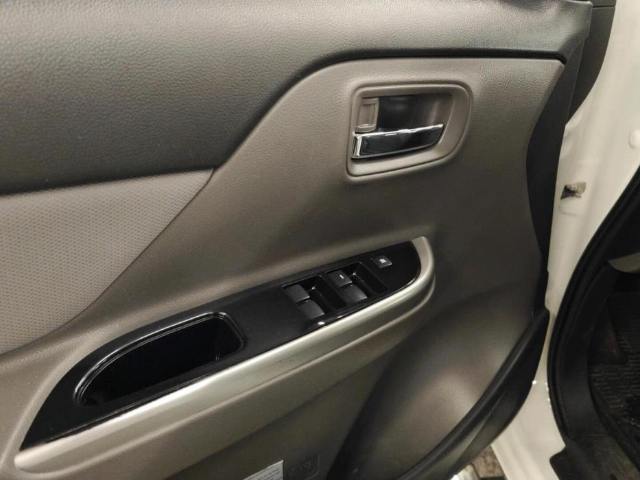 MITSUBISHI L200 2017