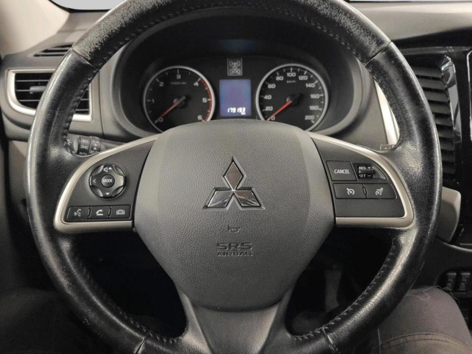 MITSUBISHI L200 2017