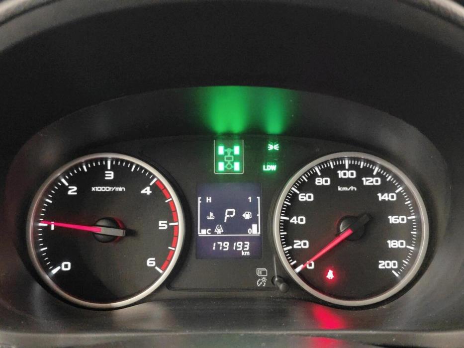 MITSUBISHI L200 2017