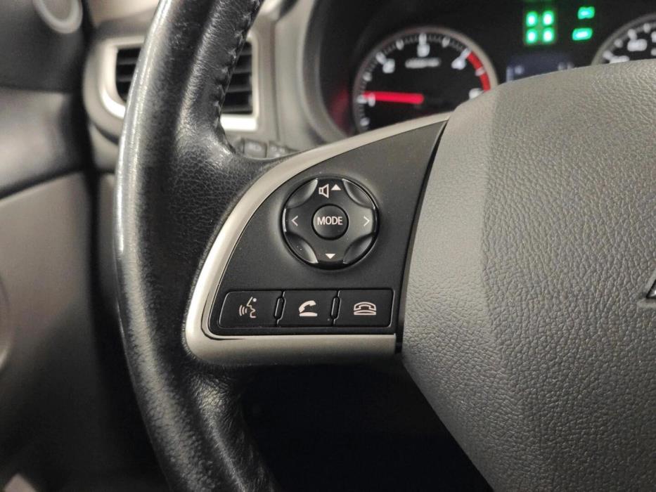 MITSUBISHI L200 2017