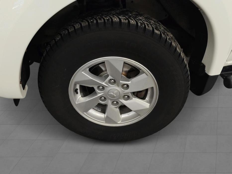 MITSUBISHI L200 2017