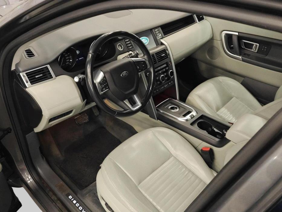 LAND ROVER Discovery 2016