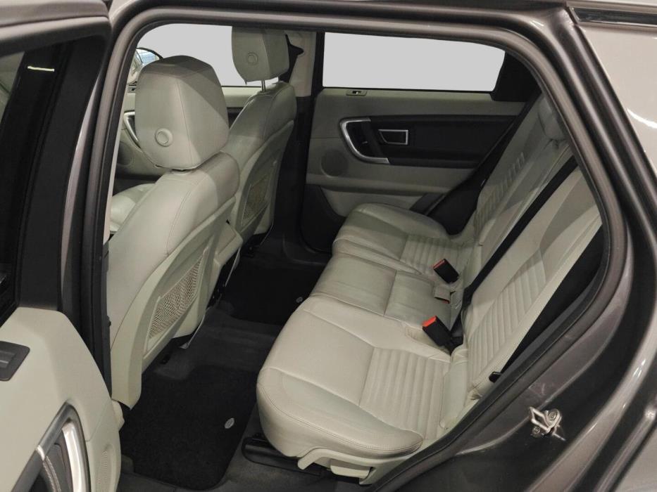 LAND ROVER Discovery 2016